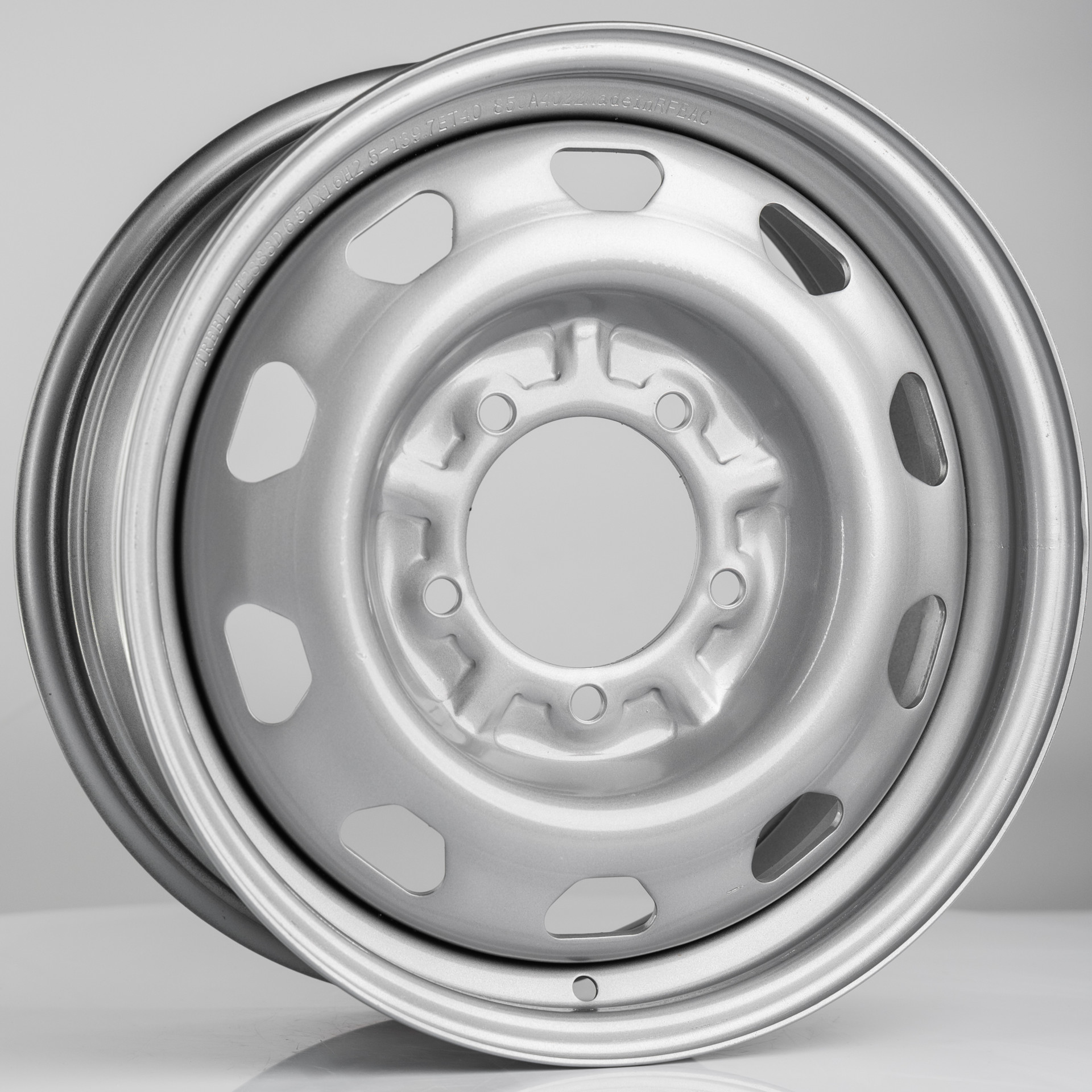 TREBL LT2883D UAZ PATRIOT (коробка) 6.5x16/5x139.7 ET40 D108.6 Silver