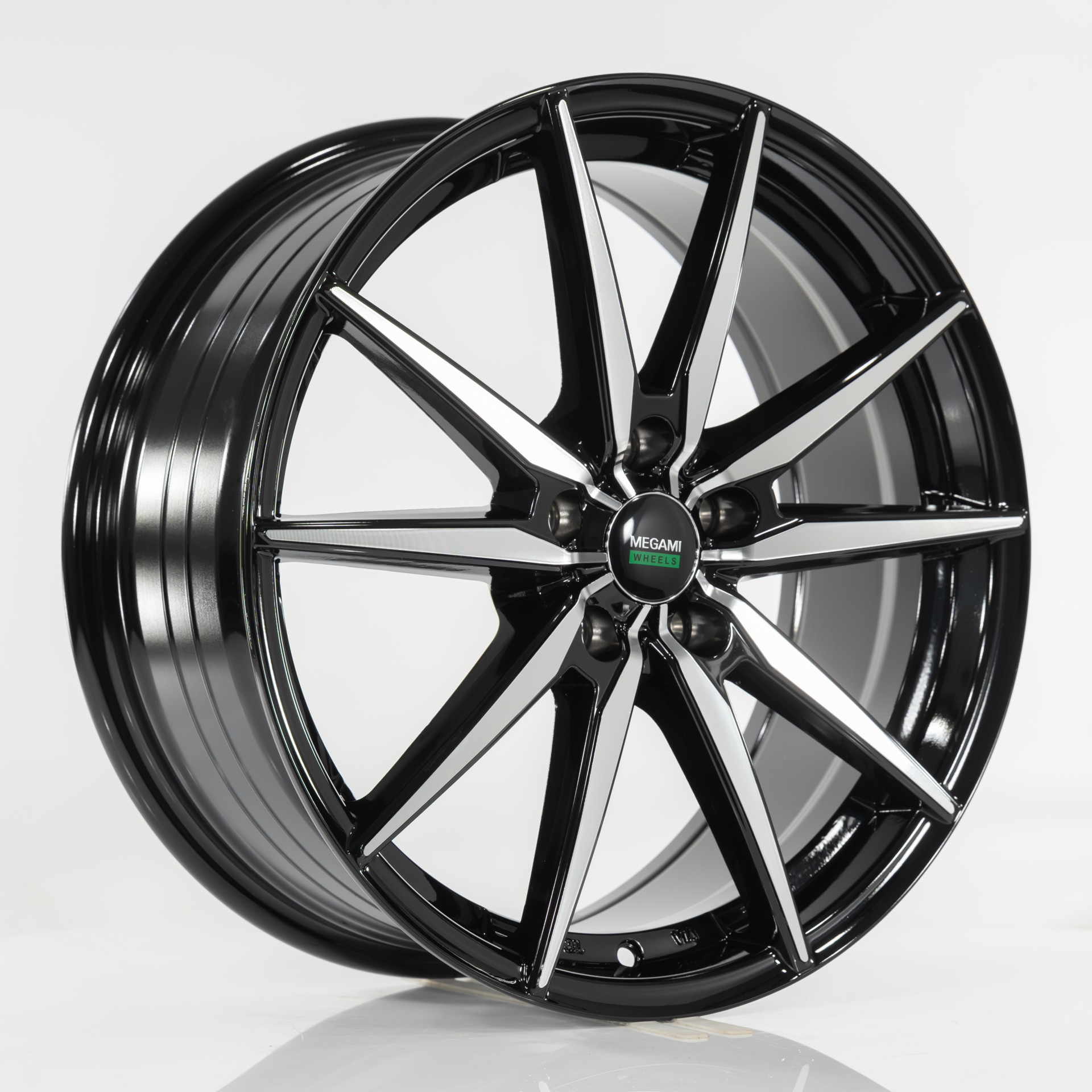 Megami MGM-40 7.5x18/5x114.3 ET48 D54.1 BKF